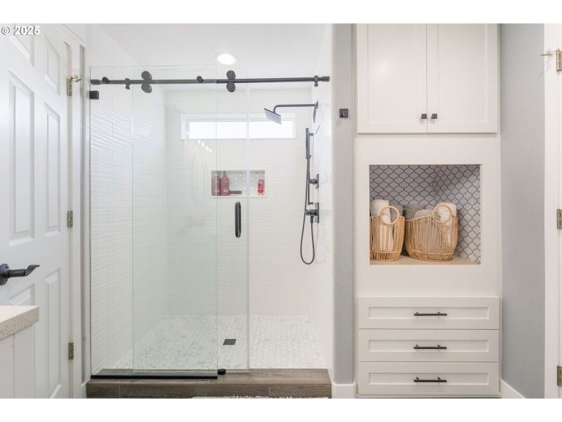 Owner's Suite Bathroom