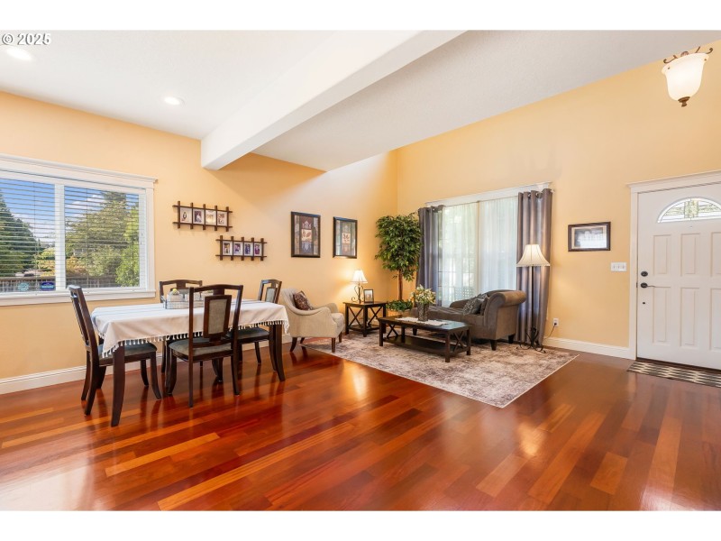 Living Room/Dining Room