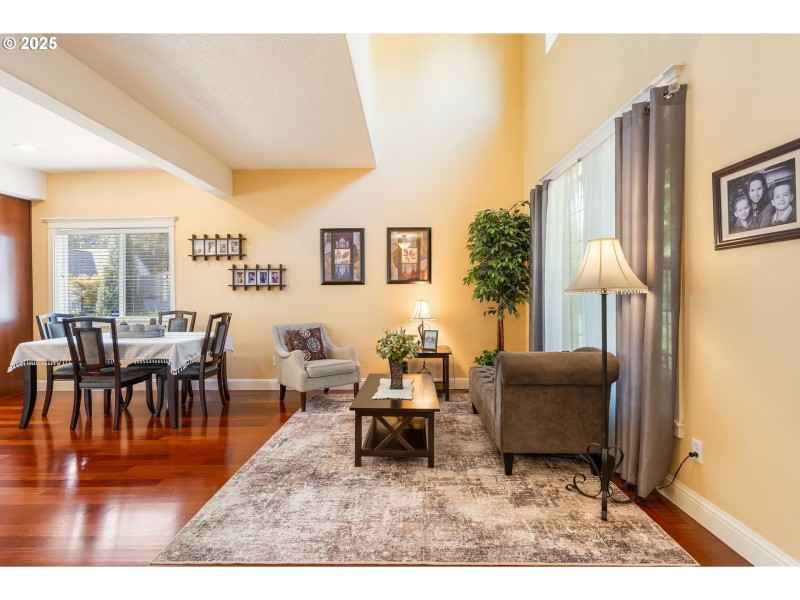 Living Room/Dining Room