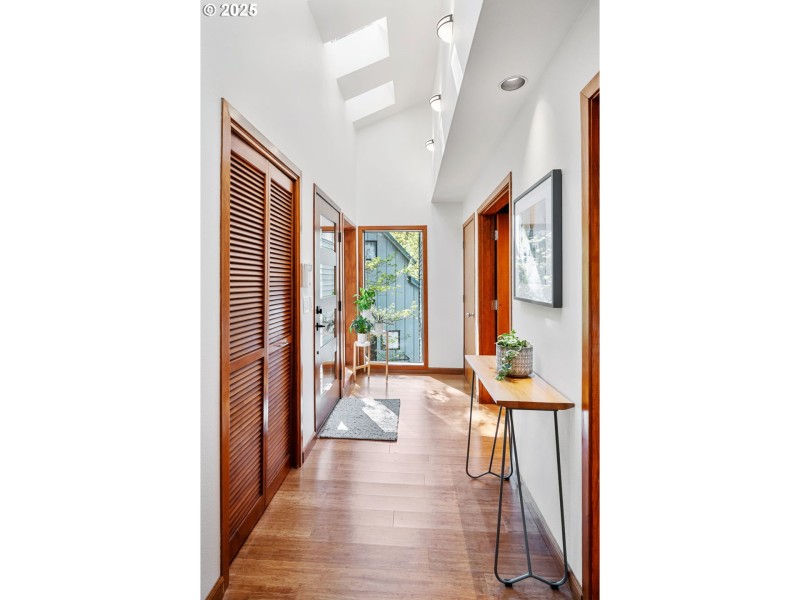 Entrance/Foyer