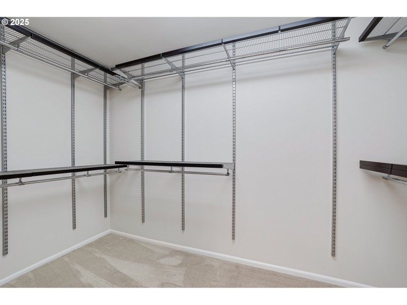 Bedroom, Primary