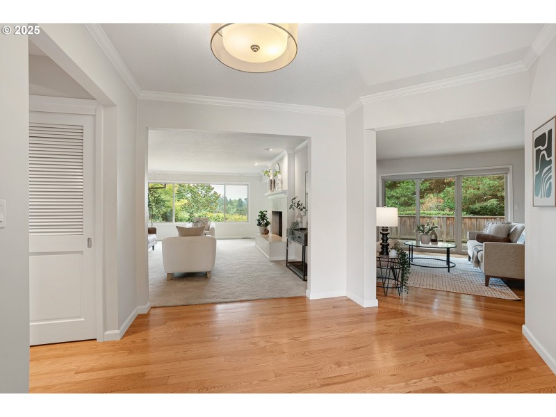 Entrance/Foyer