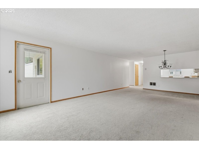 Living Room/Dining Room