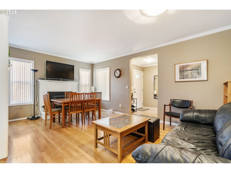 Living Room/Dining Room