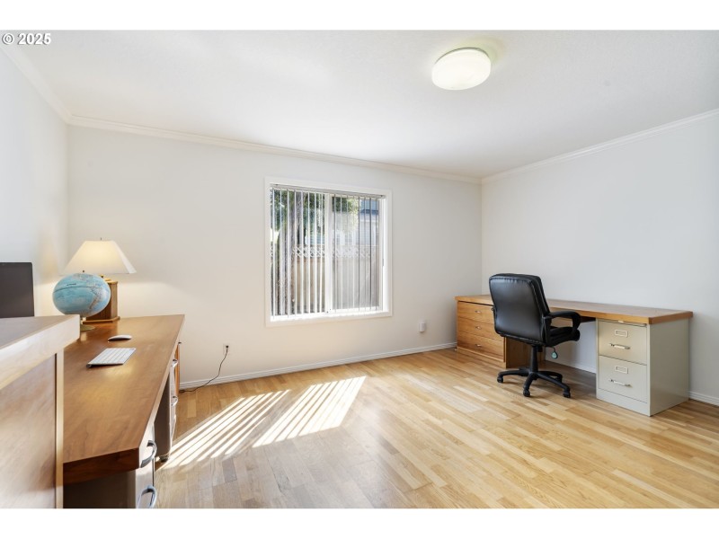 Bedroom, Primary