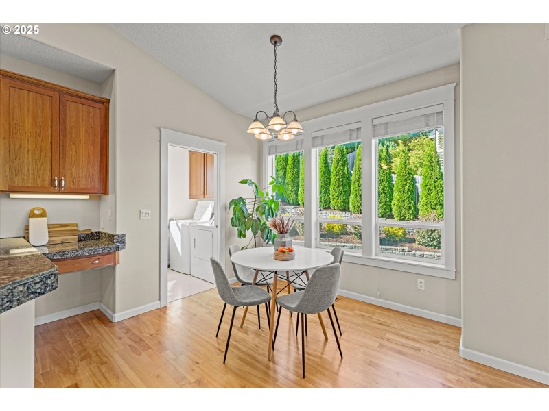 Kitchen/Nook