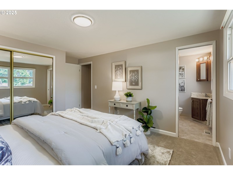 Bedroom, Owner's Suite