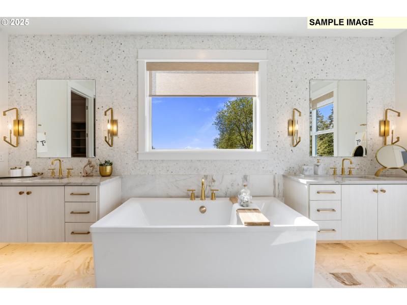 Owner's Suite Bathroom