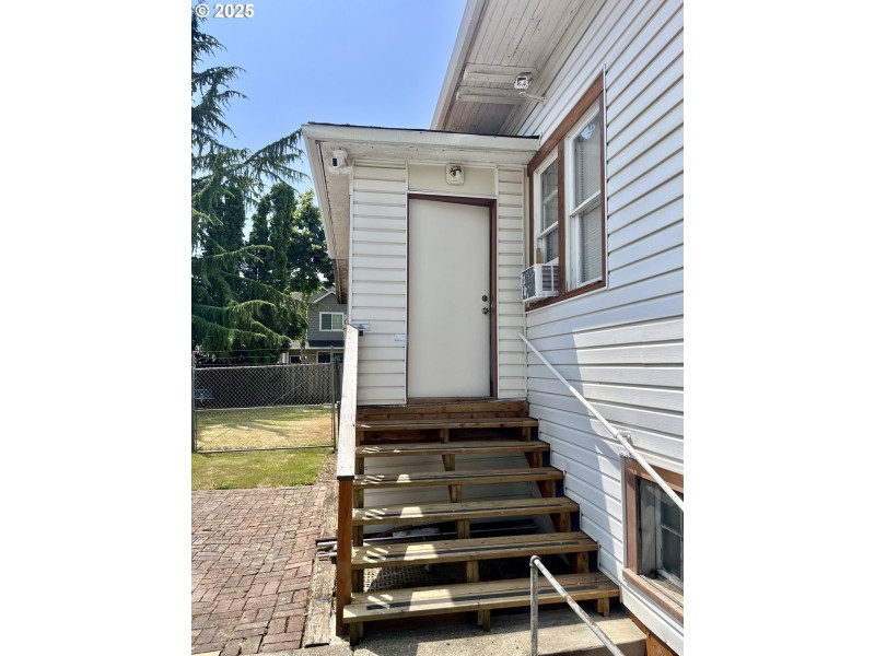 Entrance/Foyer