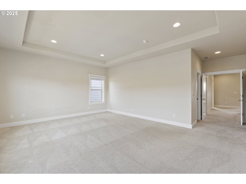 Bedroom, Primary