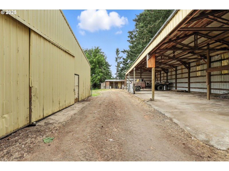 Shed