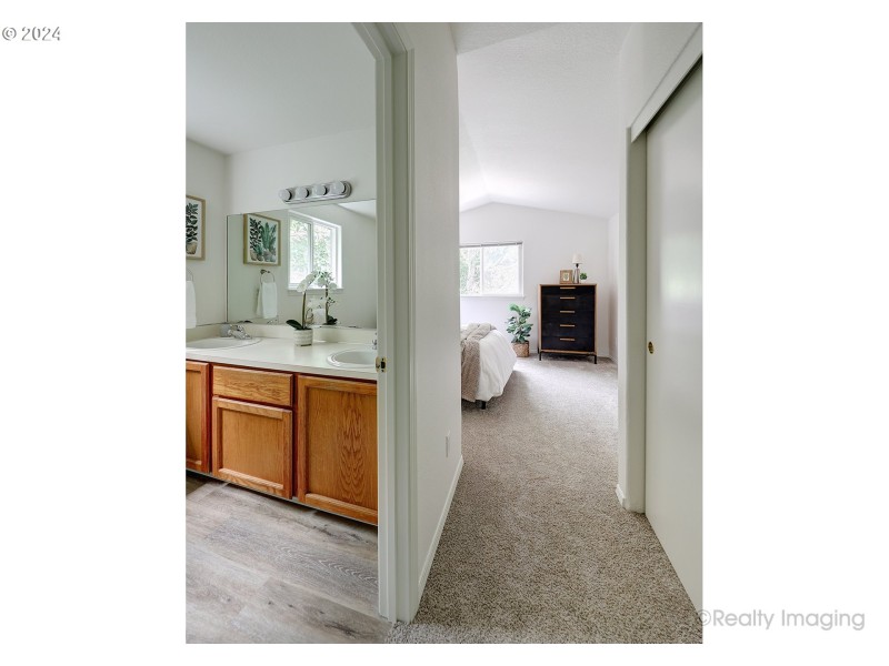 Bedroom, Primary