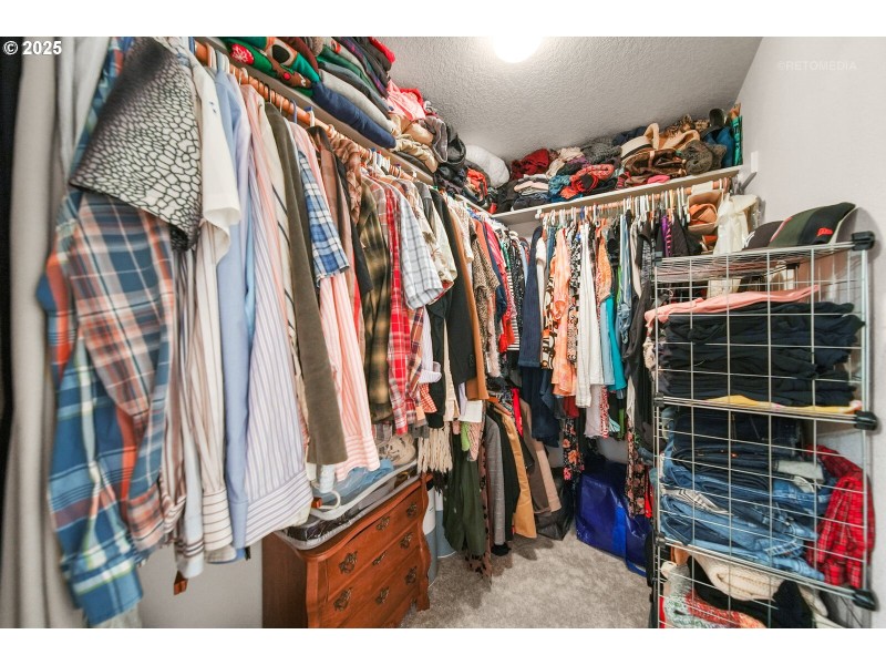Bedroom, Primary