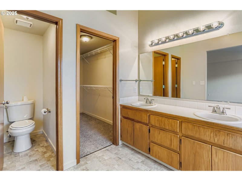 Bathroom, Attached
