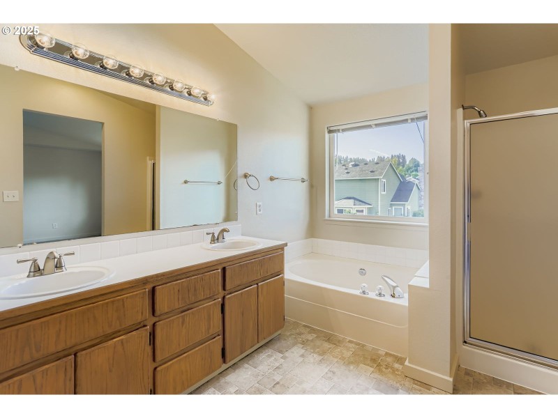 Bathroom, Attached