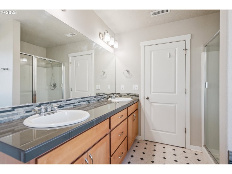 Owner's Suite Bathroom