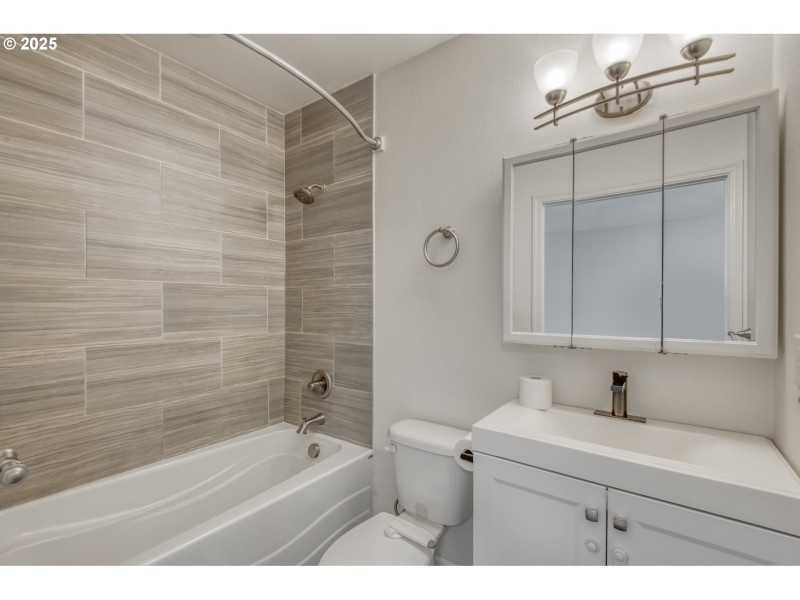Bathroom, Attached