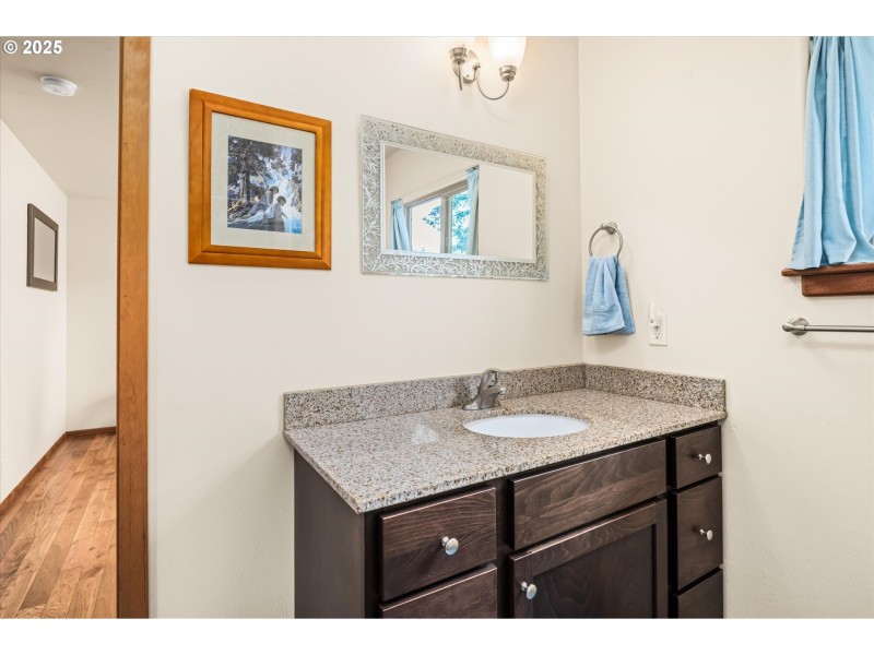 Bathroom, Attached