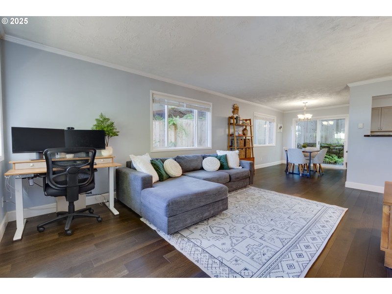 Living Room/Dining Room