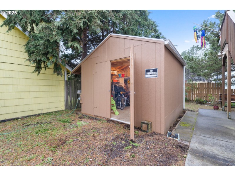 Shed