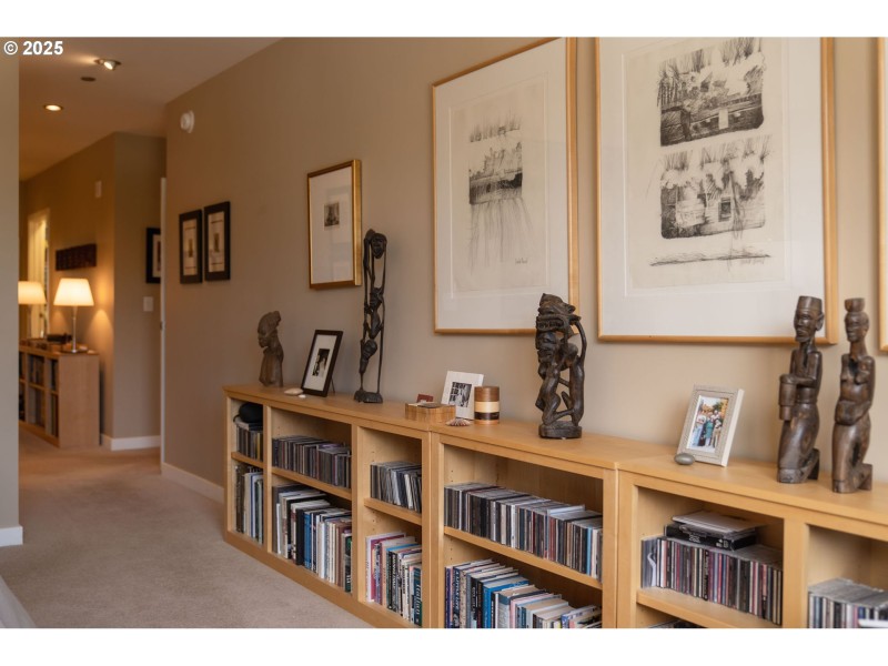 Bedroom, Primary