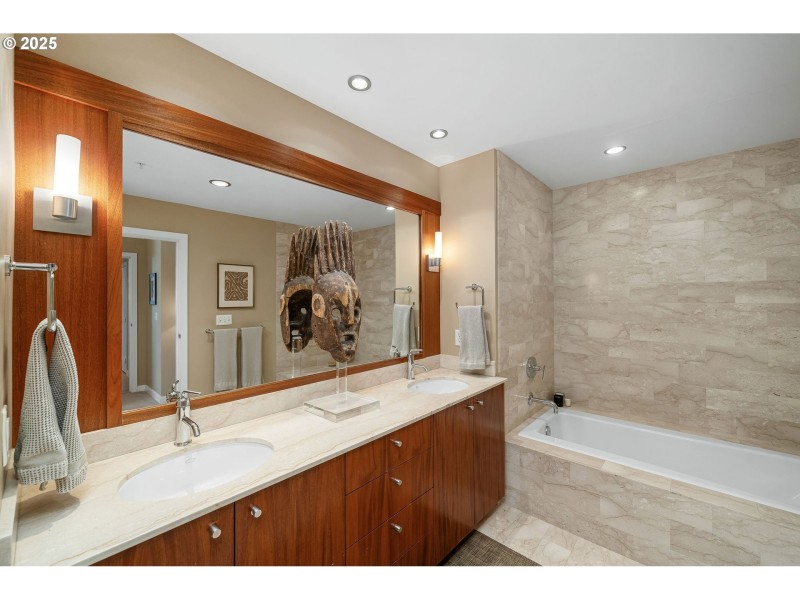 Bathroom, Attached