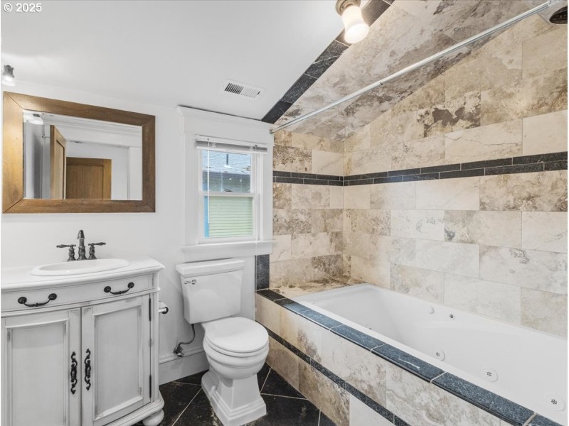 Bathroom, Attached