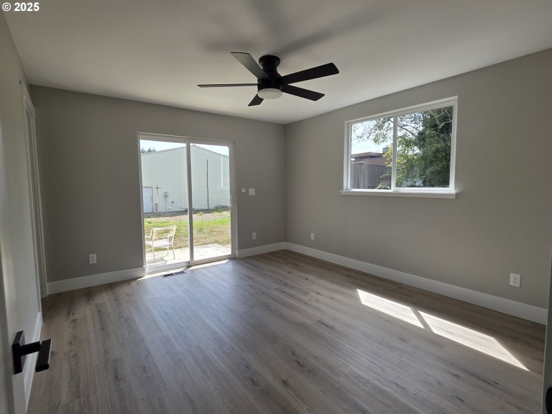 Bedroom, Primary