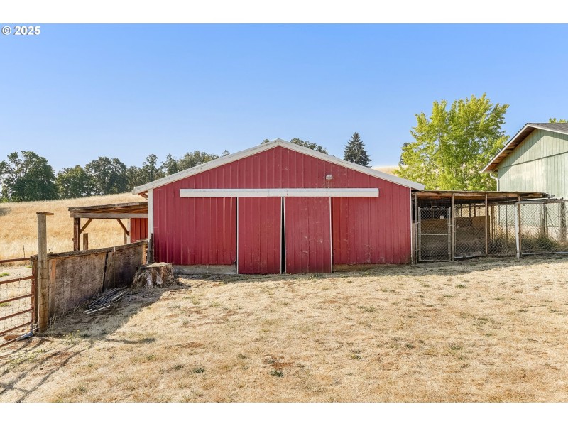 Barn