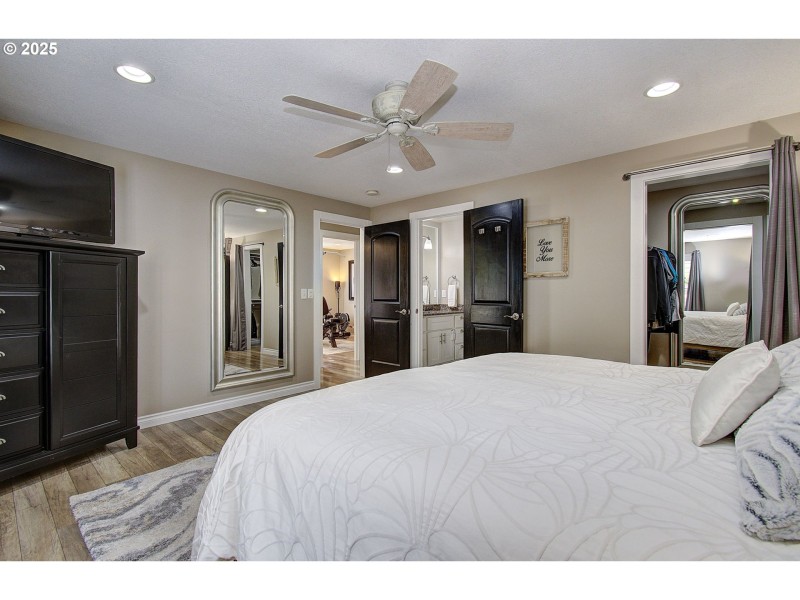 Bedroom, Owner's Suite