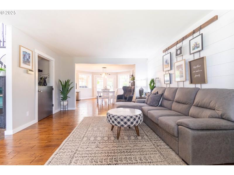 Living Room/Dining Room