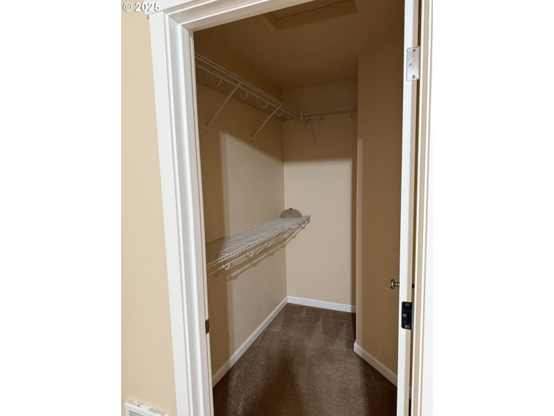 Bedroom, Primary