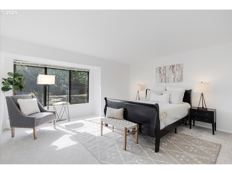 Bedroom, Primary