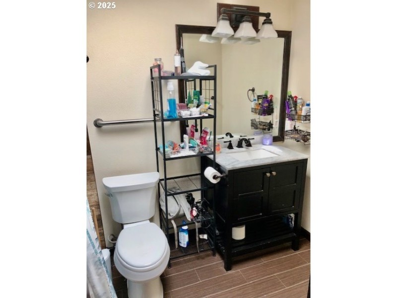 Bathroom, Attached
