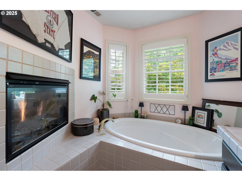 Bathroom, Attached