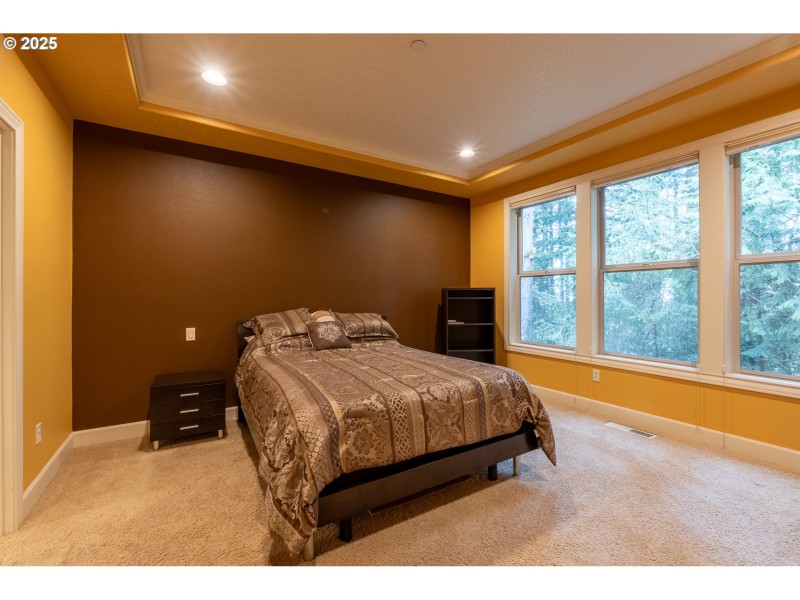 Bedroom, Primary