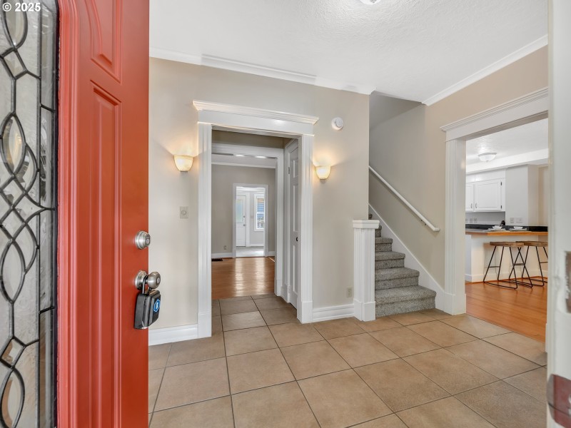 Entrance/Foyer