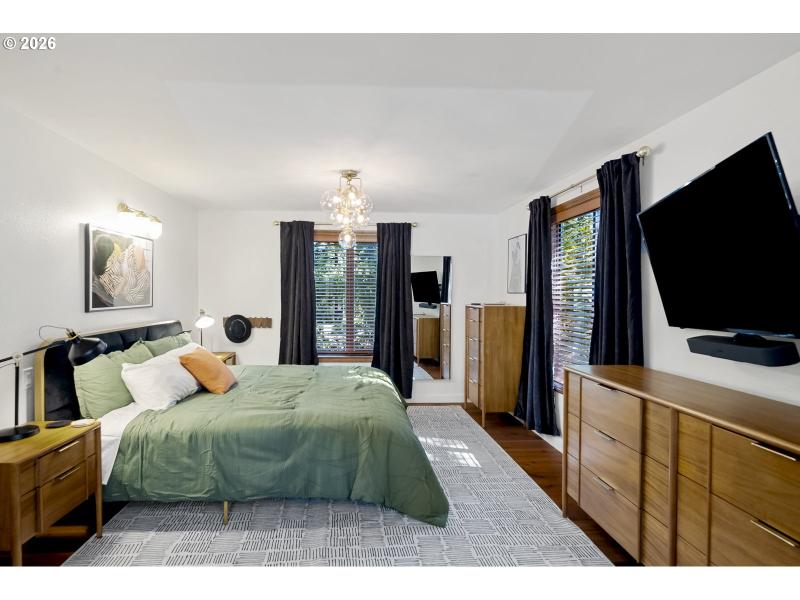 Bedroom, Owner's Suite