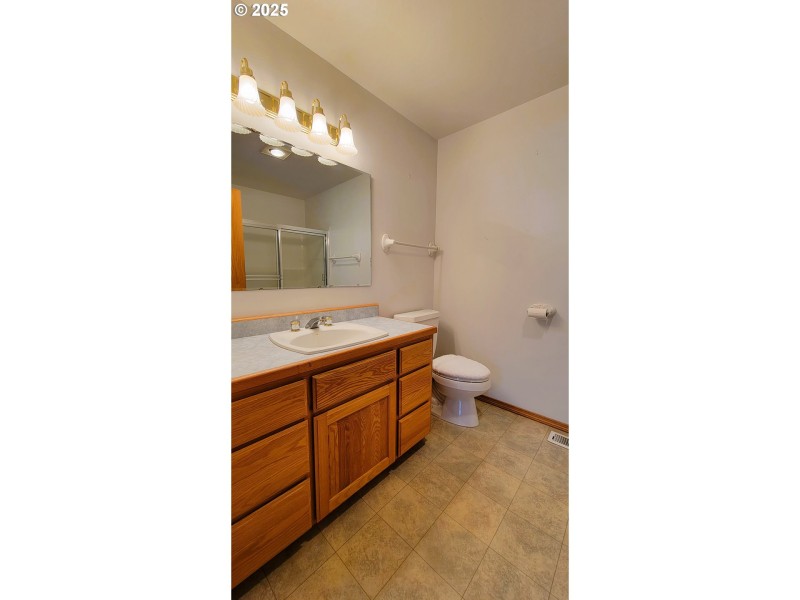 Bathroom, Attached