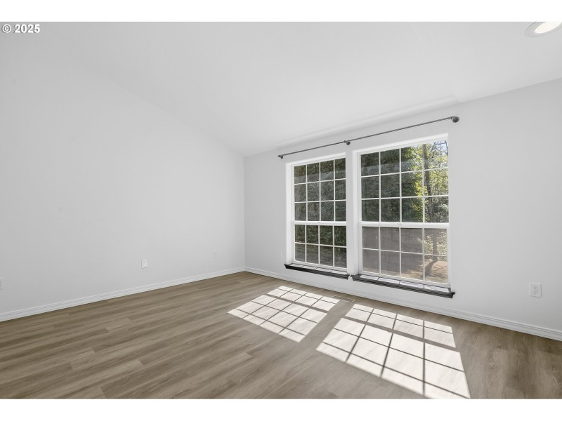 Bedroom, Primary