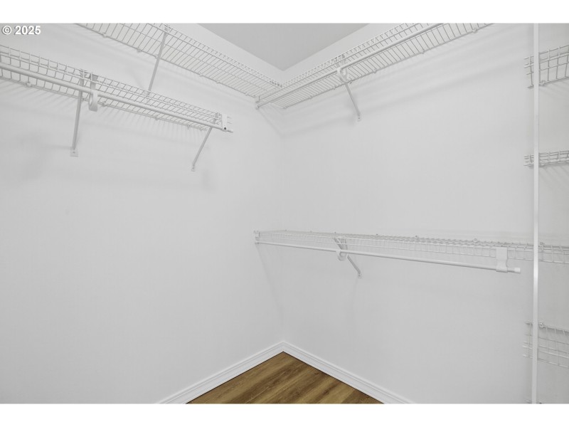 Bedroom, Primary