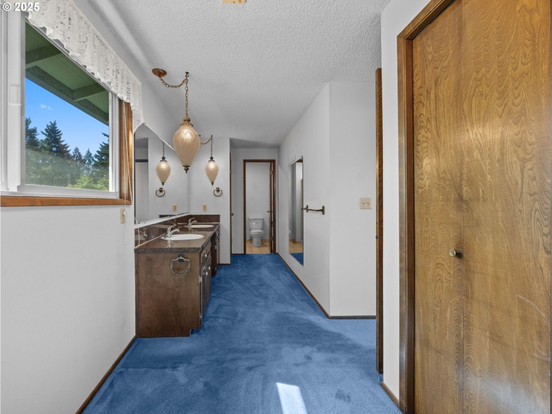 Bathroom, Attached