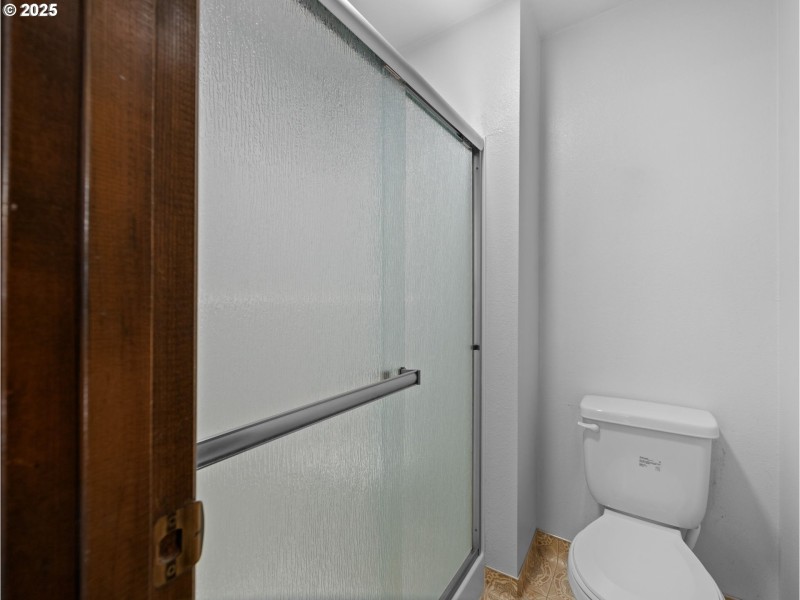 Bathroom, Attached