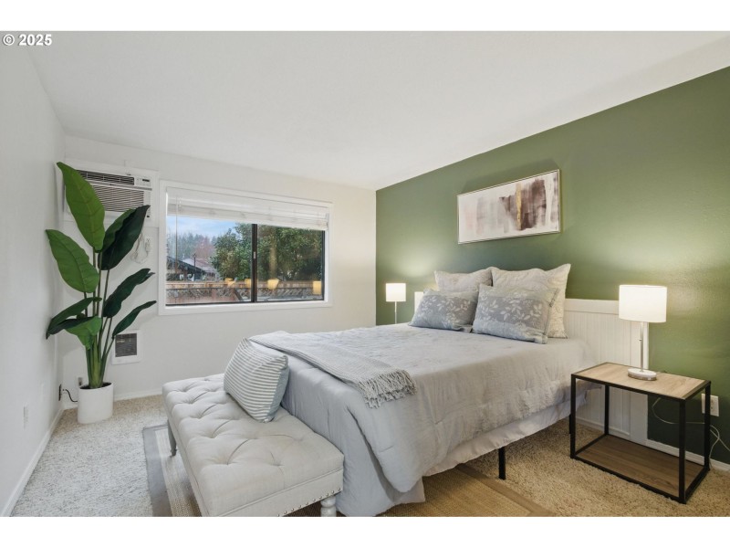 Bedroom, Primary