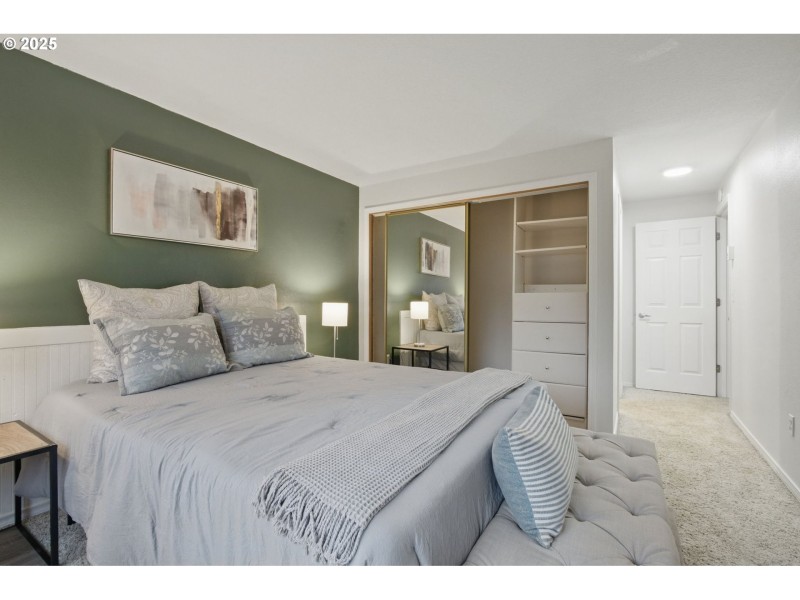 Bedroom, Primary