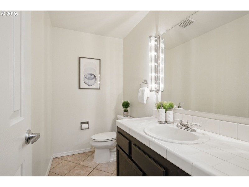 Bathroom, Attached