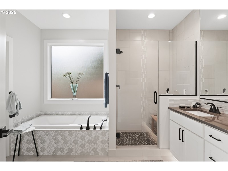 Owner's Suite Bathroom