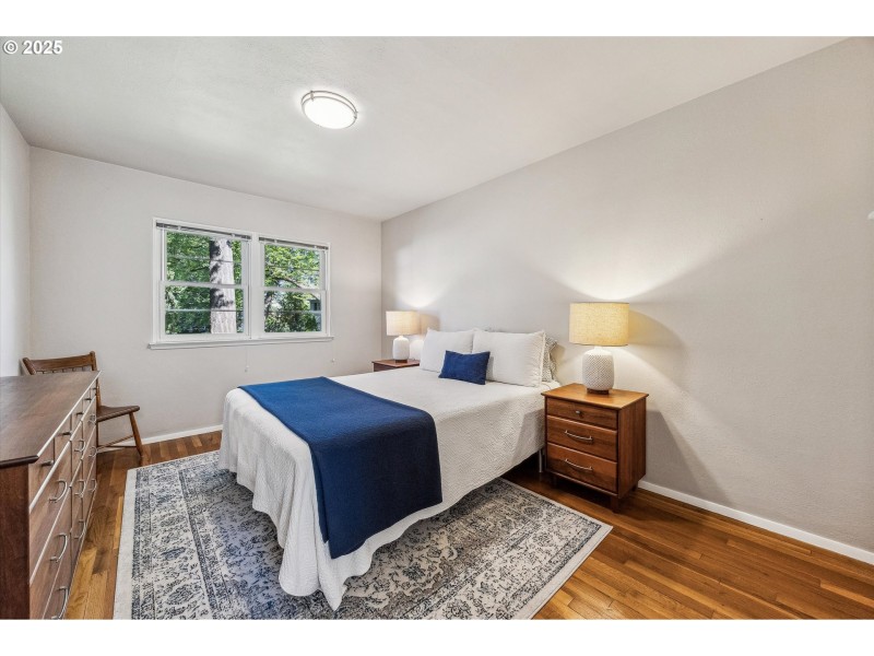 Bedroom, Primary