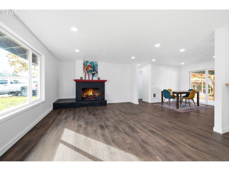 Living Room/Dining Room