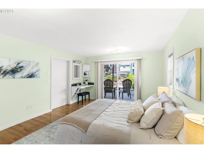 Bedroom, Primary